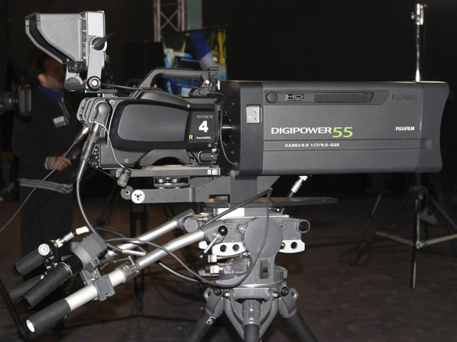 Newsline Report - Tecnologa - Grupo Eventos Televisin present sus mviles de produccin y DSNG