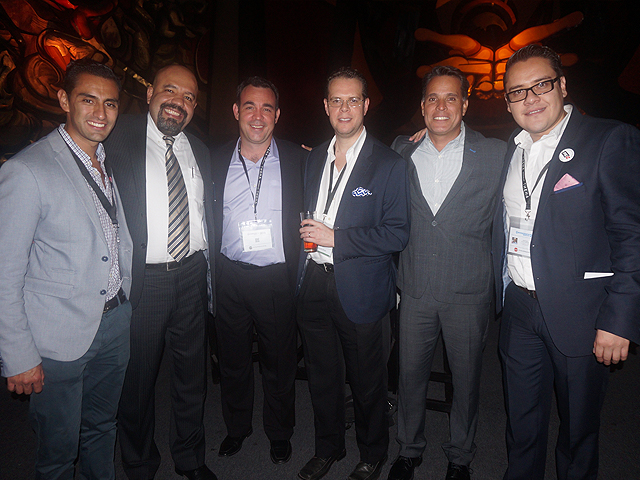 Newsline Report - Plataformas - Fiesta Bienvenida a ConvergenciaShow.Mx
