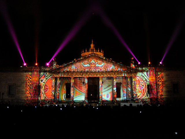 Newsline Report - Tecnologa - Festival de Luz de Guadalajara con proyeccin mapping de Christie