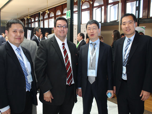 Newsline Report - Satlite - LATSAT rene a lderes de la industria satelital en su 5ta edicin