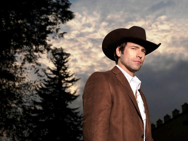 Newsline Report - Contenidos - El ansiado estreno de 'El Seor de los Cielos' ser el lunes 15 de abril, por Telemundo