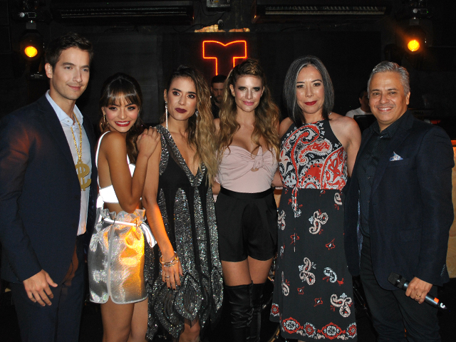 Newsline Report - Plataformas - Telemundo Internacional estrena 