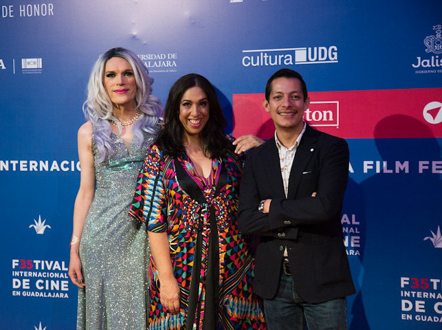 Newsline Report - Cine - 'The Roads Not Taken' fue la cinta encargada de inaugurar el #FICG35