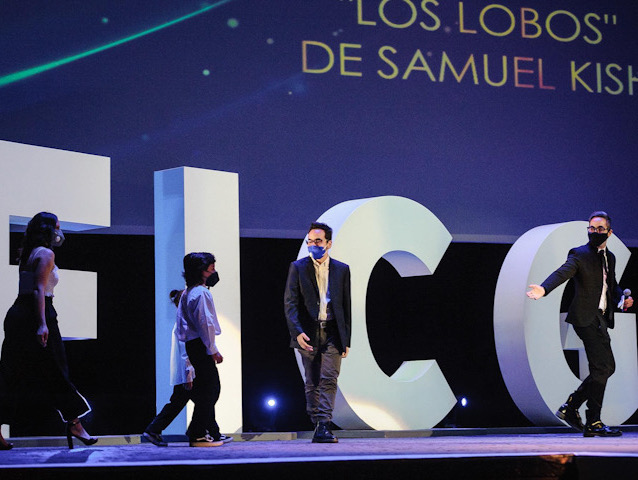 Newsline Report - Cine - Samuel Kishi se corona con 4 premios en la clausura del FICG 35.2