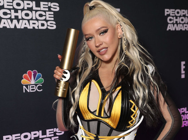 Newsline Report - Contenidos - E! Entertainment celebr los People's Choice Awards 2021
