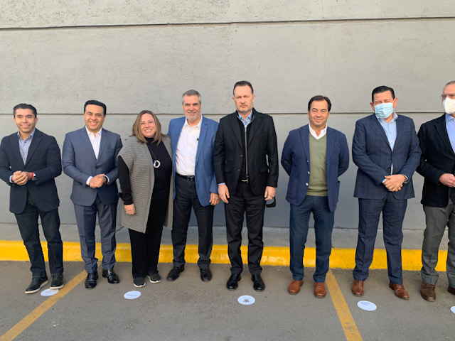 Newsline Report - Negocios - Megacable: 'Duplicaremos el tamao de la compaa en los prximos tres aos'