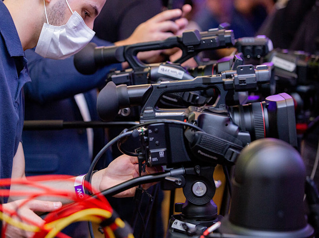 Newsline Report - Tecnologa - Panasonic destac las nuevas cmaras PTZ en el Merln Road Show 2022