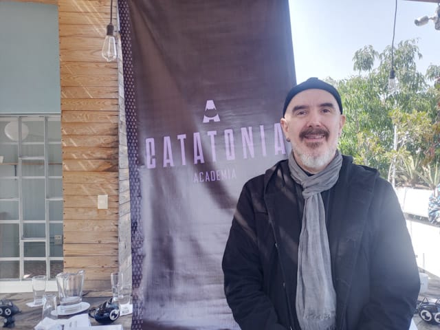 Newsline Report - Cine - Catatonia Films abre academia de cine