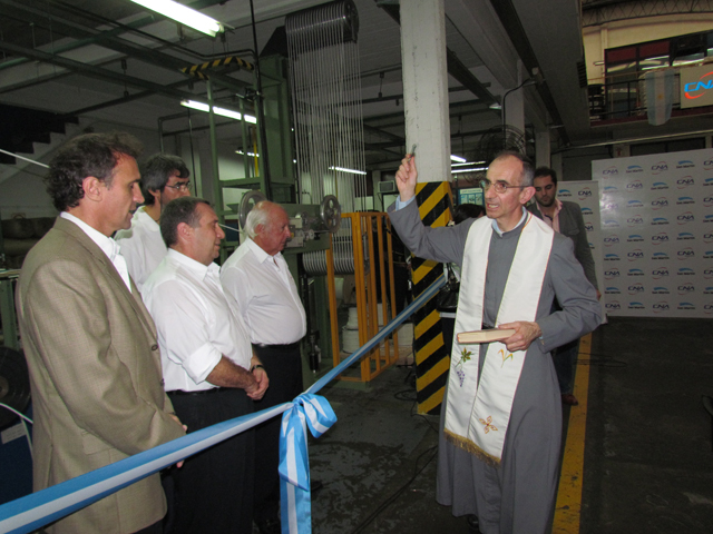 Newsline Report - Tecnologa - CableNetwork Argentina inaugura nueva lnea de produccin