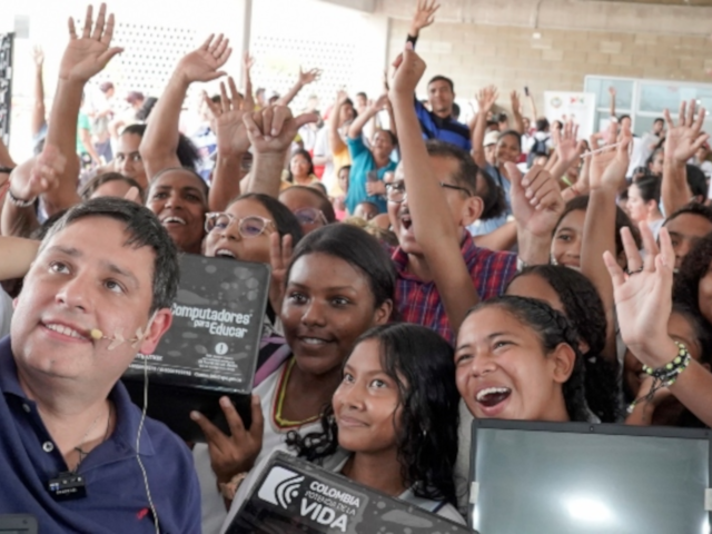 Newsline Report - Plataformas - Las TIC en Colombia