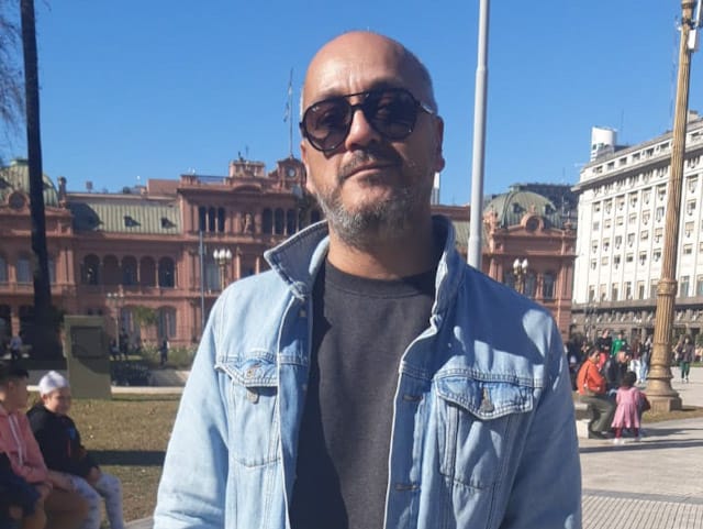 Sandro Mndez de Del Barrio P: Estamos en constante preparacin para futuros proyectos