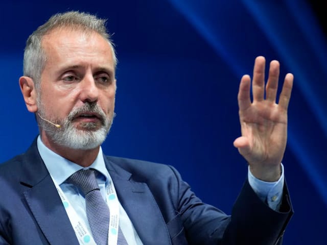 Newsline Report - Negocios - Millicom avanza en su expansin regional con la adquisicin de Telefnica Ecuador