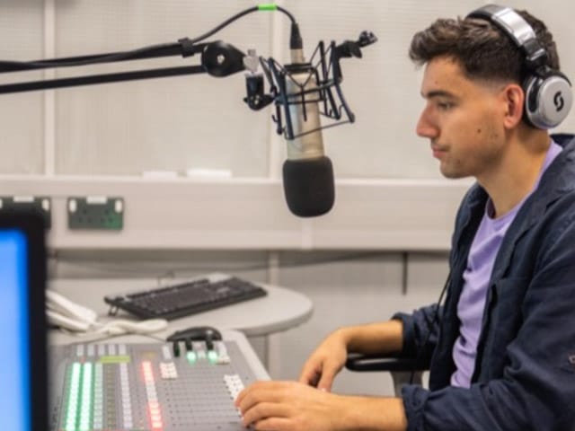 Newsline Report - Tecnologa - AEQ impulsa la formacin tcnica de City of Glasgow College