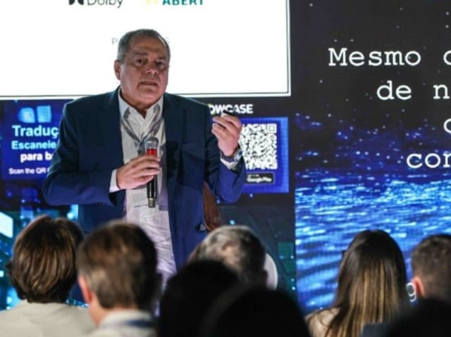 Newsline Report - Tecnologa - La TV abierta reafirma su papel como vnculo regional en Brasil