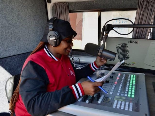 Newsline Report - Tecnologa - Tecnologa de AEQ impulsa cercana en LESEDI FM