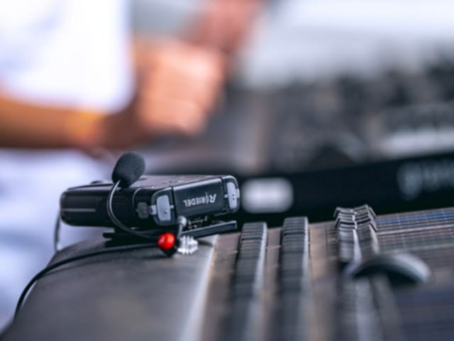 Riedel presenta el intercomunicador Bolero Mini
