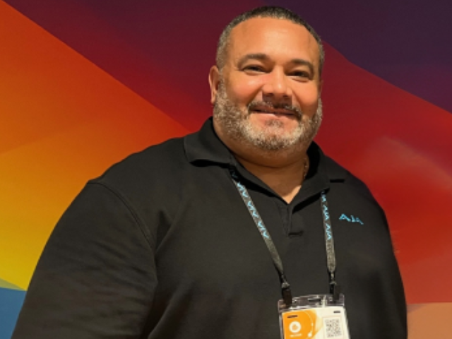 Newsline Report - Tecnolog�a - Manny Rosado, figura clave de la industria broadcast