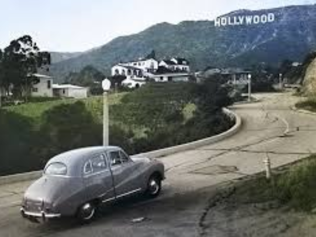 Sphere Abacus suma un tercer t�tulo a la franquicia �MOB� y cierra preventas con AMC y SBS