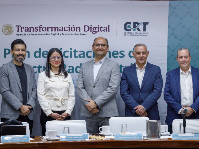 Newsline Report - Negocios - CRT continua con mesas de di�logo para estructurar el Plan de Espectro 2026