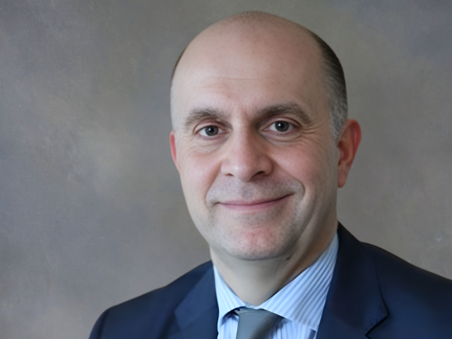 Newsline Report - Tecnolog�a - Cristiano Benzi: �Tenemos el producto ideal para cubrir la conectividad rumbo al Mundial�