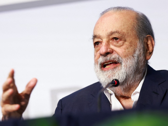 Newsline Report - Negocios - Carlos Slim sugiere revisar la normativa referente al registro de l�neas m�viles en M�xico