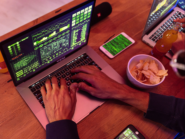 Newsline Report - Tecnolog�a - El Mundial 2026 dispara alertas por fraudes digitales y ciberataques, advierte Radware