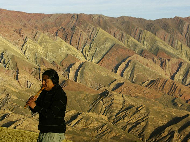 Newsline Report - Contenidos - 25P Films estrena 'Paisajes del Himno' por Canal Encuentro
