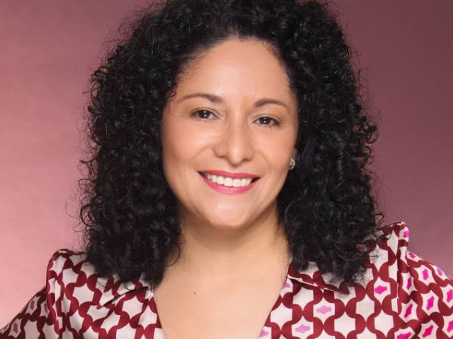 Newsline Report - Contenidos - Adriana Castillo: Hablaremos lo que ofrece M�xico a nivel de industria