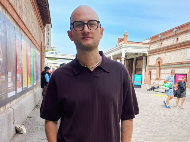 Newsline Report - Contenidos - Sebasti�n Sari�ana invita a ver �Prefiero la muerte� en Prime Video