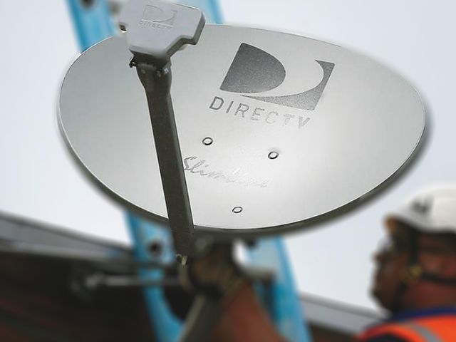 Newsline Report - Negocios - AT&T analiza desprenderse de DirecTV en Amrica Latina