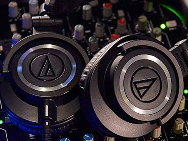 Newsline Report - Tecnologa - Audio-Technica desarrolla videos educativos para la produccin de vdeo y broadcast