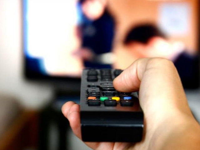 Newsline Report - Plataformas - Avanza proyecto que sanciona piratera de TV paga en Chile