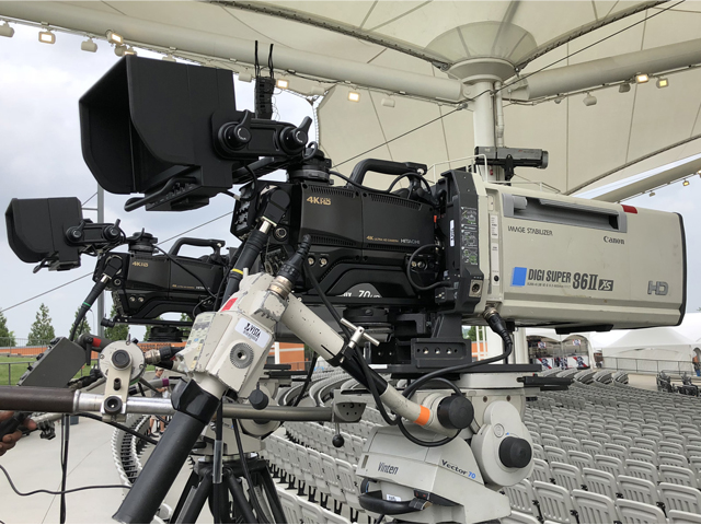 Newsline Report - Tecnologa - Cmaras Hitachi SK-UHD4000 proveen calidad estelar a Vista Productions