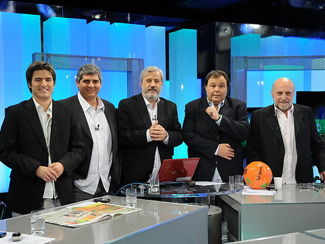 Newsline Report - Plataformas - En TyC Sports, el ftbol no se toma vacaciones
