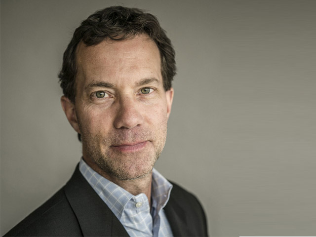 Newsline Report - Negocios - Erik Huggers se alej de Vevo y Alan Price asume como CEO interino