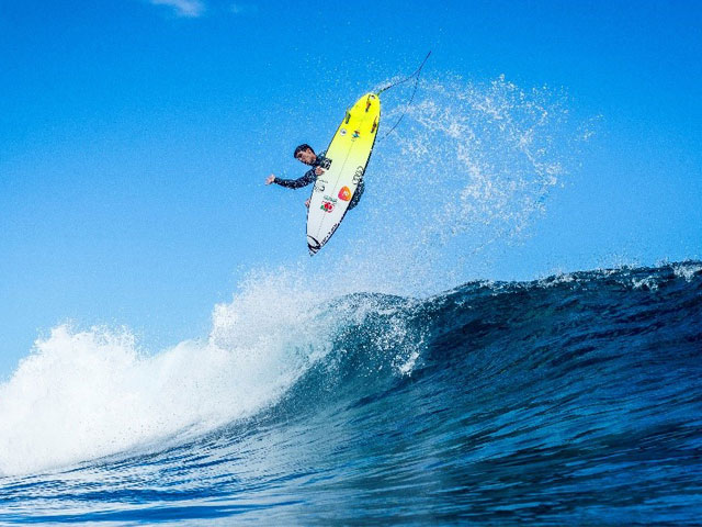 Flow suma a la seal PX Sports