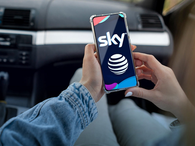 Grupo Televisa aade servicios de AT&T a SKY