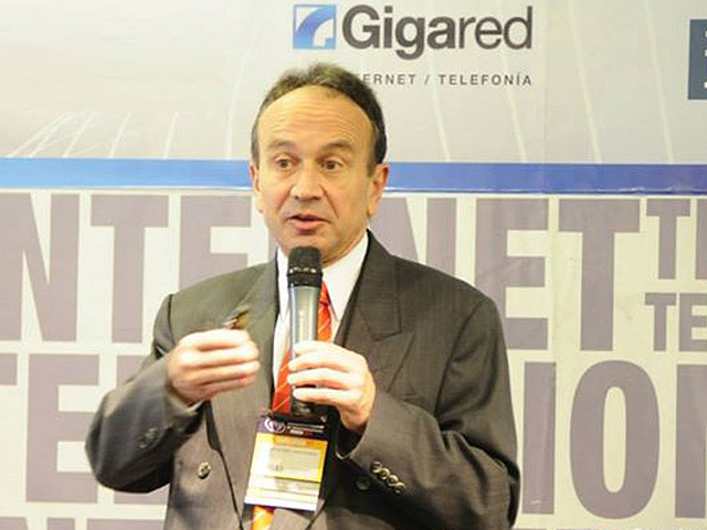 Newsline Report - Tecnologa - Inversin constante para mejorar las redes de datos