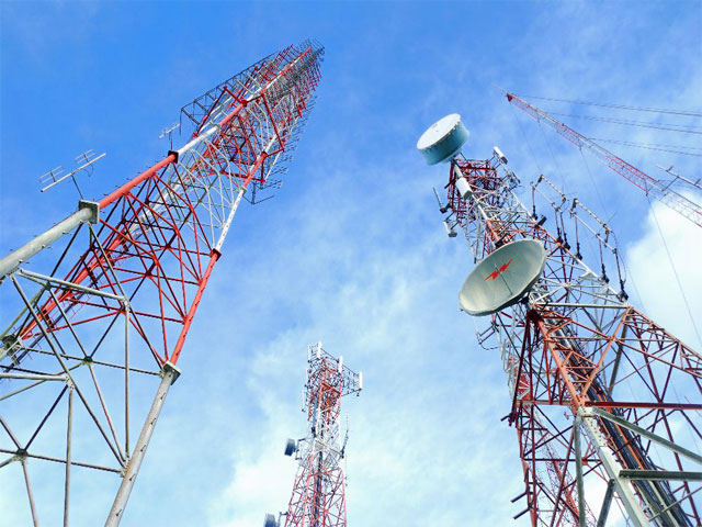 La CFC retrasa una subasta de espectro radioelctrico