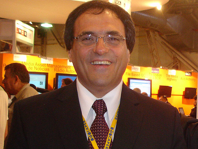 Media 5: Experiencia y una amplia gama de productos