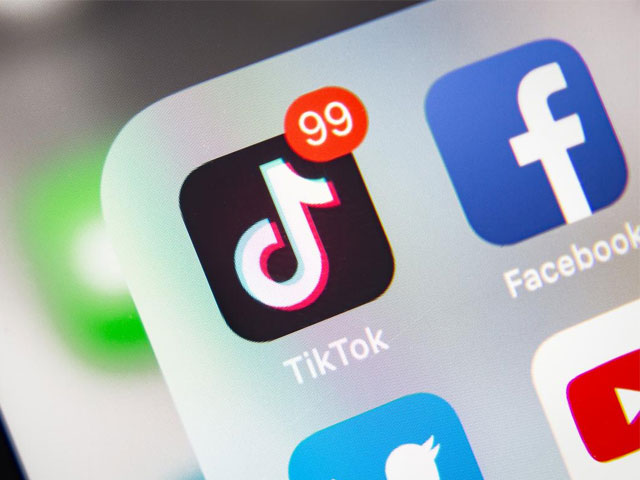 Newsline Report - Negocios - Oracle entra en la carrera por la adquisicin de TIKTOK