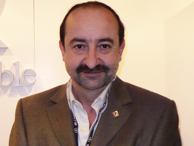 Newsline Report - Negocios - Red Intercable apoya los planes de ARSAT