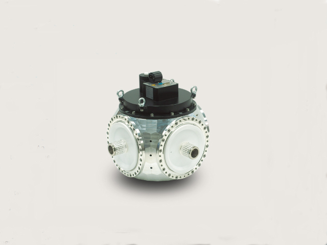Spinner lanza el primer interruptor coaxial 8 3/16 en el mundo