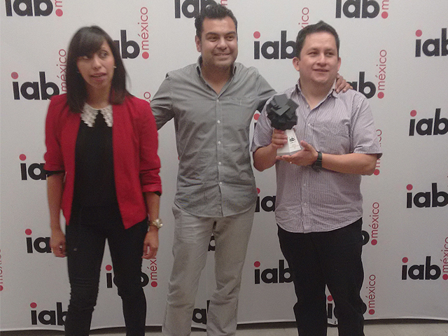 Televisa recibe premio IAB Conecta 2015