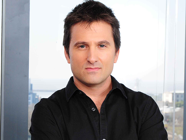 Newsline Report - Plataformas - Transmite History la miniserie 'La biblia prohibida'